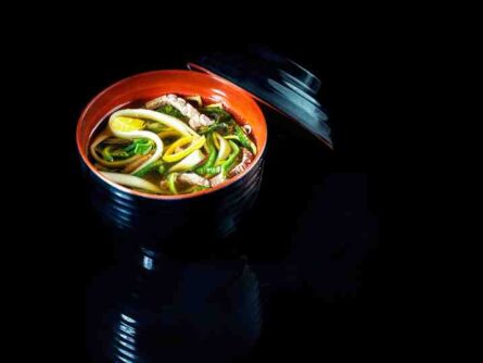 СУП С ЛАПШОЙ УДОН